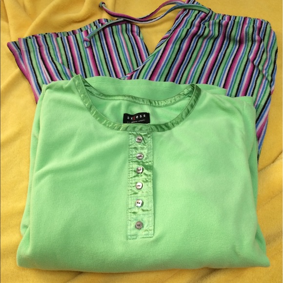 Liz Claiborne Other - Axcess Liz Claiborne Pajamas Size Medium